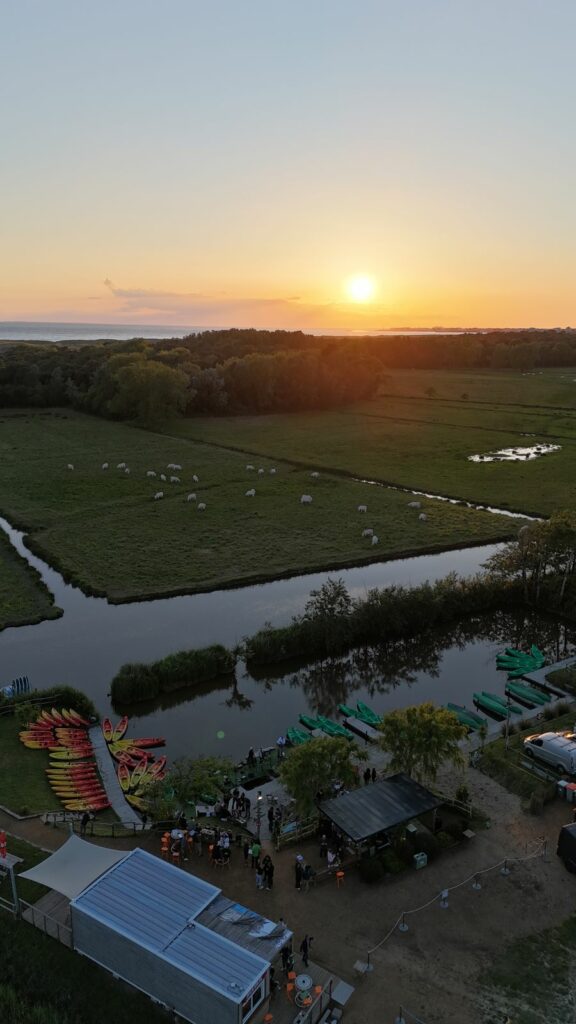 galerie_photos_les_canoes_du_marais_location_canoe_kayak_paddle_pedalo_jaunay_vendee (5)